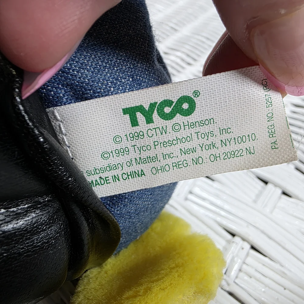 1999 Tyco Plush Rock And Roll Big Bird Toy with Guitar Yellow Black Still Works!